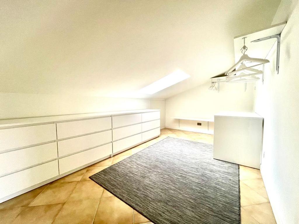 Domus Verona - Ampia Moderna Casa Su 2 Piani Nel Cuore Di Verona Luaran gambar