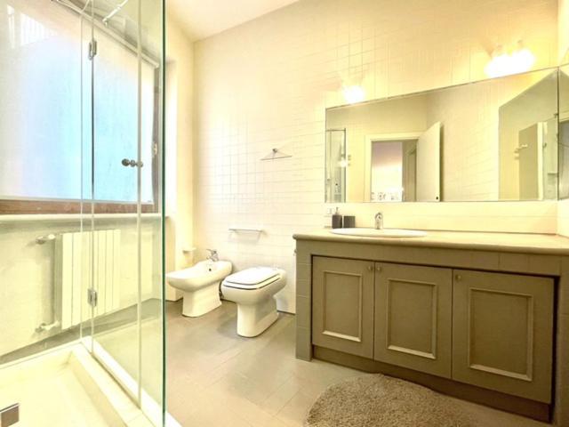 Domus Verona - Ampia Moderna Casa Su 2 Piani Nel Cuore Di Verona Luaran gambar