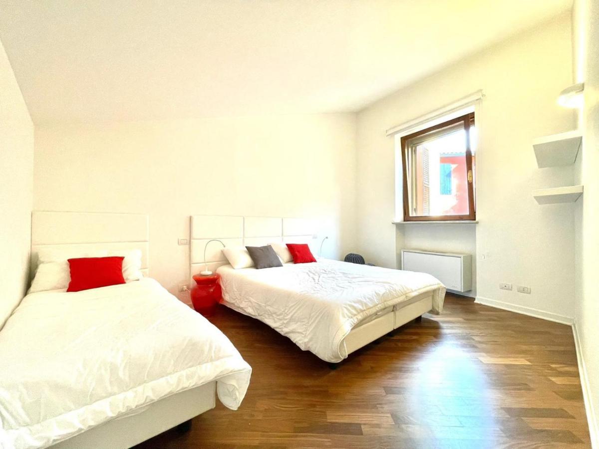 Domus Verona - Ampia Moderna Casa Su 2 Piani Nel Cuore Di Verona Luaran gambar